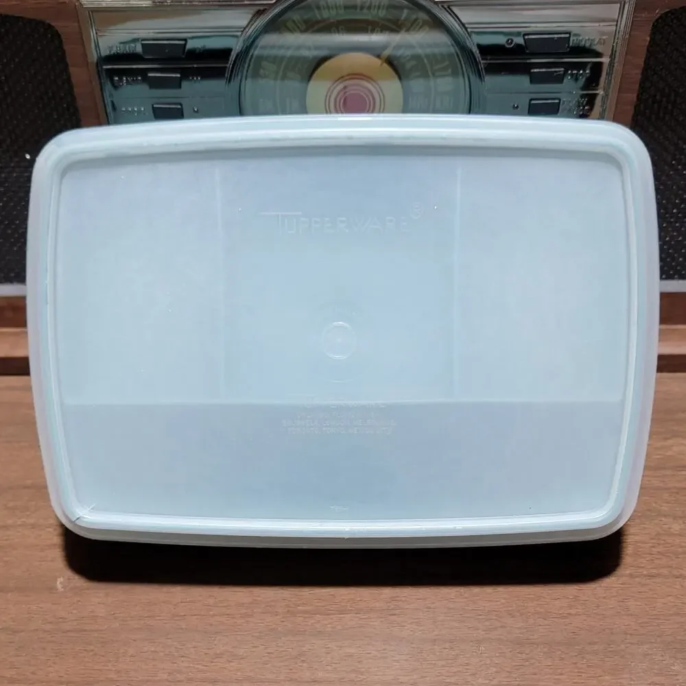 Tupperware Tuppercraft Container